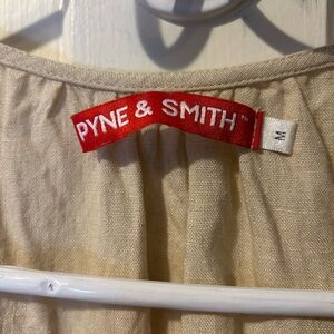 Pyne & Smith Beige top